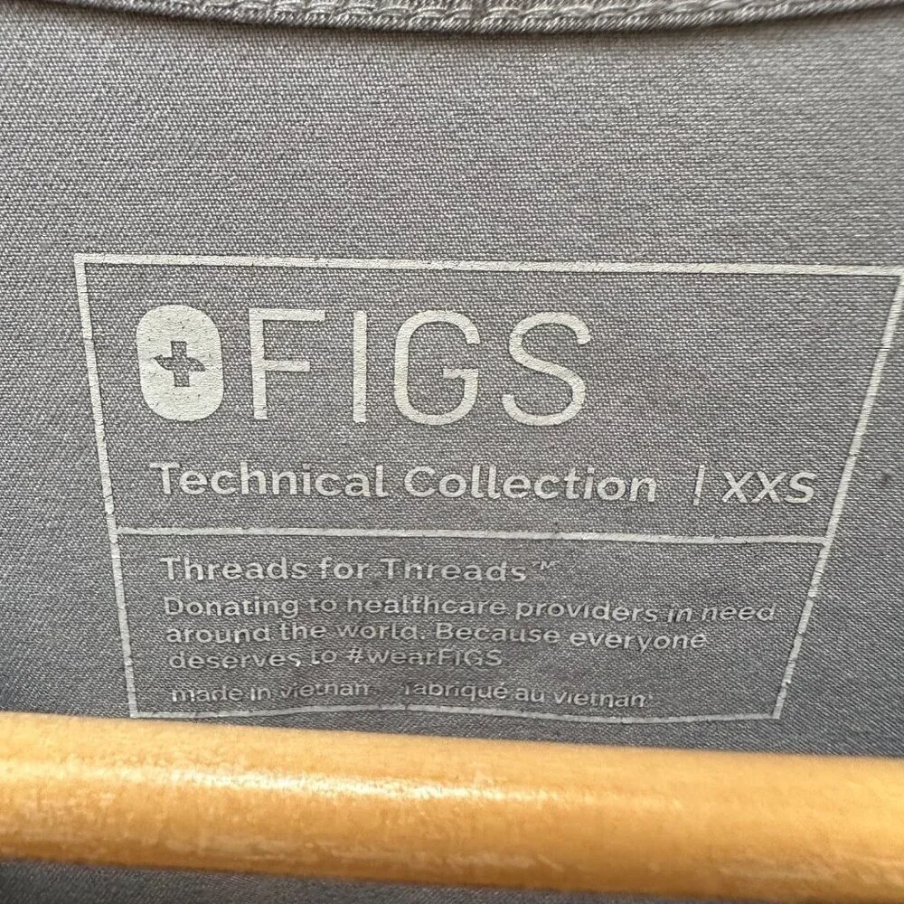 FIGS Technical Collection Scrub Top Short Sleeve‎ Pocket Gray Womens Size XXS